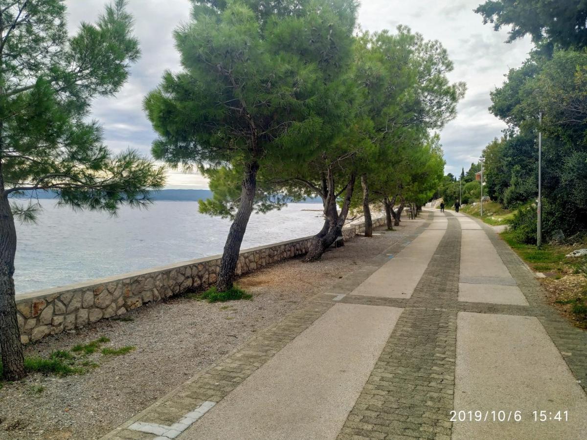 Apartments Maricic 200 Meters From The Beach Novi Vinodolski Bagian luar foto